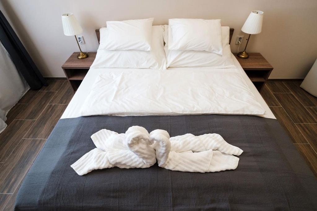 MP hotel room 6